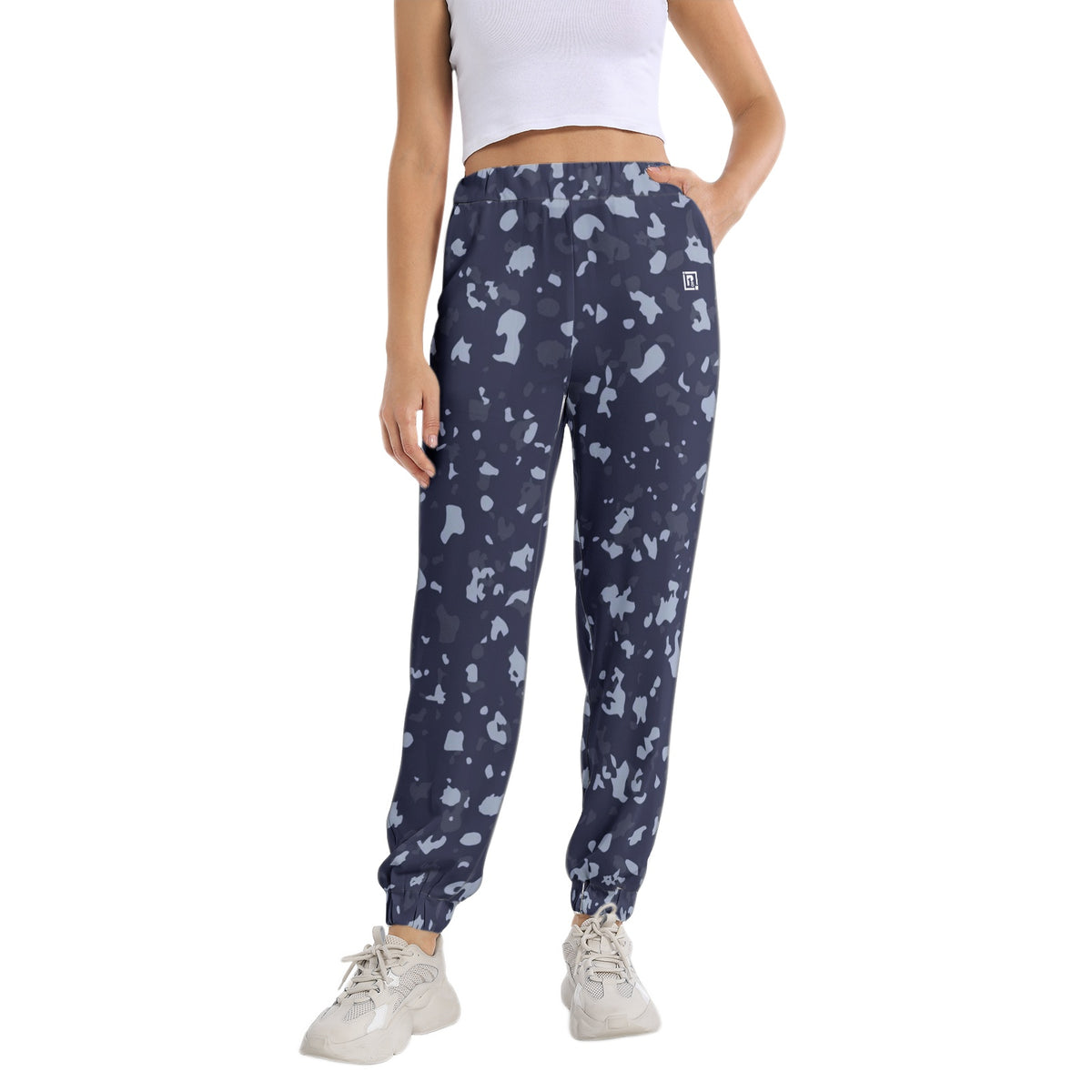 Elastic Waist Tapered Sweatpant