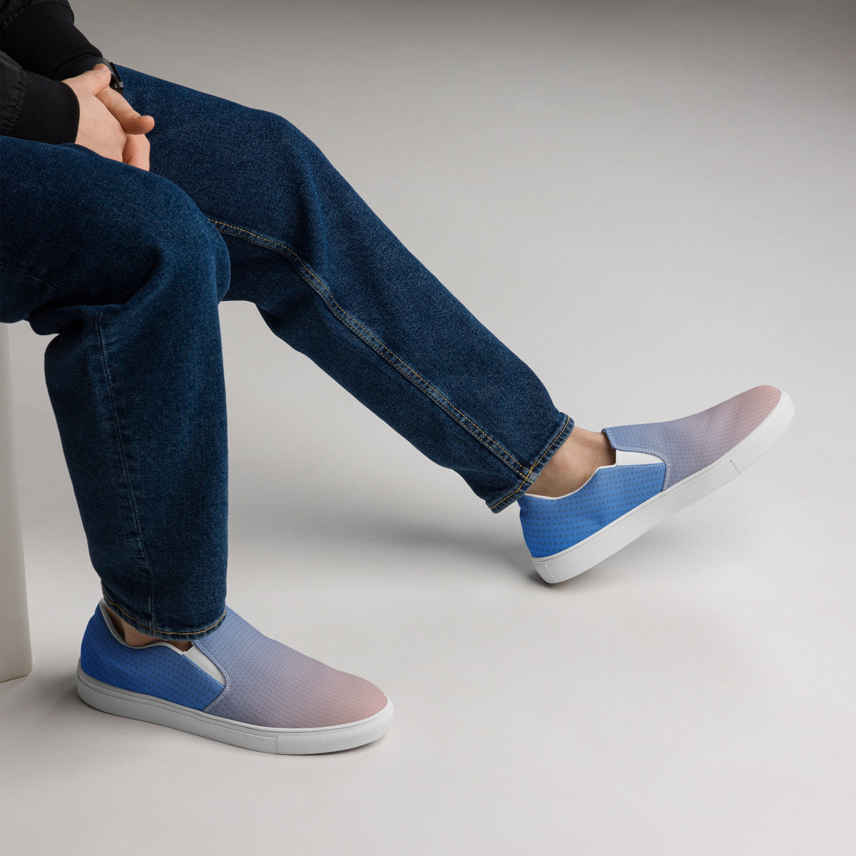 Men’s slip-on canvas shoes