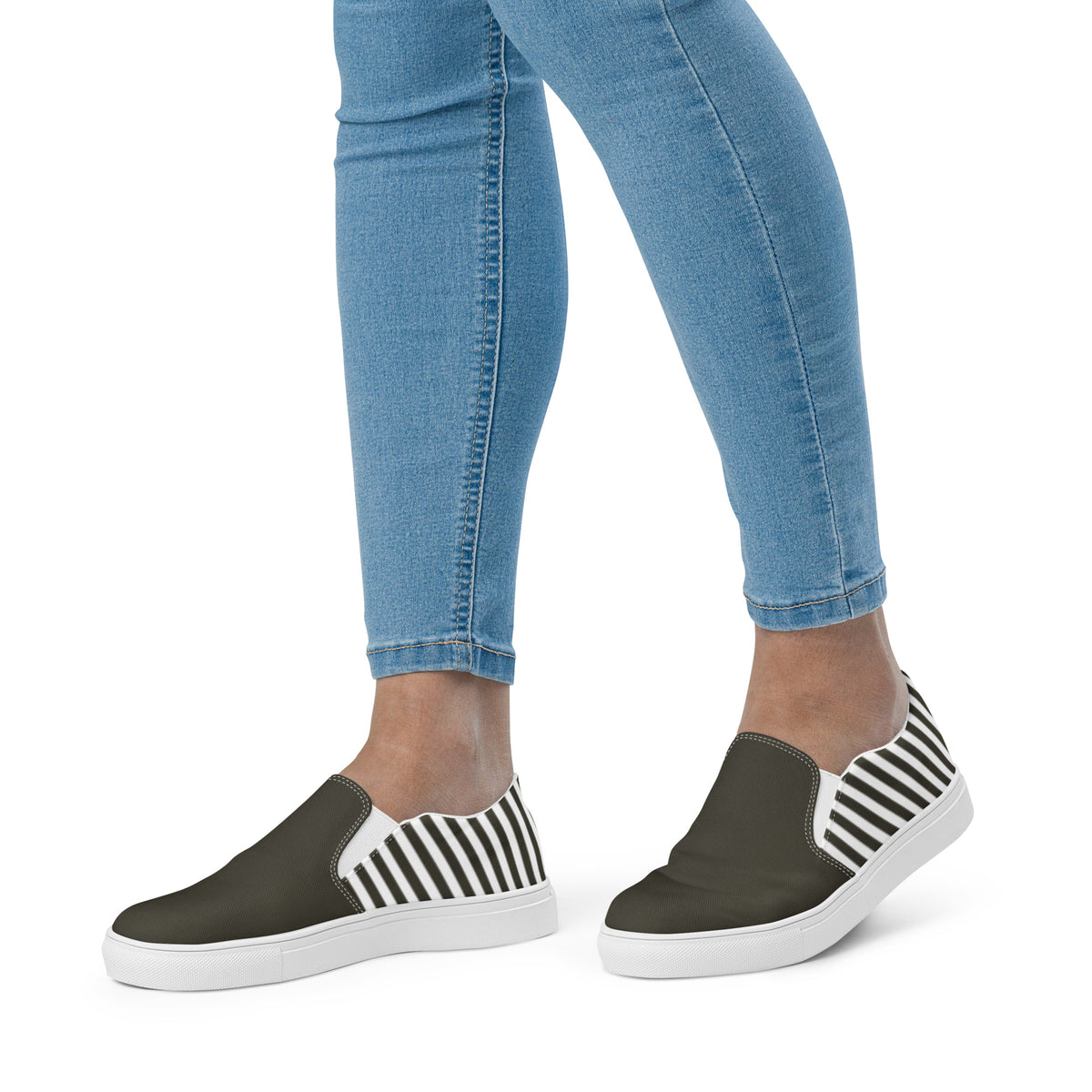 Women’s slip-on canvas shoes